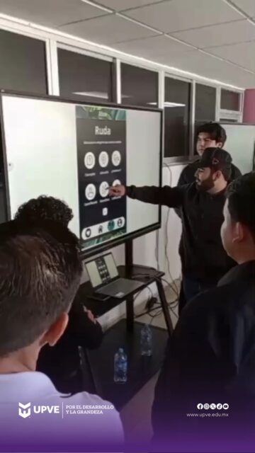 Presentación de proyectos "Diseño de Interfaces en Proyectos relacionado al área de la salud" realizado por estudiantes de la carrera de Ingeniería en Sistemas Computacionales.

#SomosUPVE
#PorElDesarrolloYLaGrandeza
#SomosDelfinesUPVE