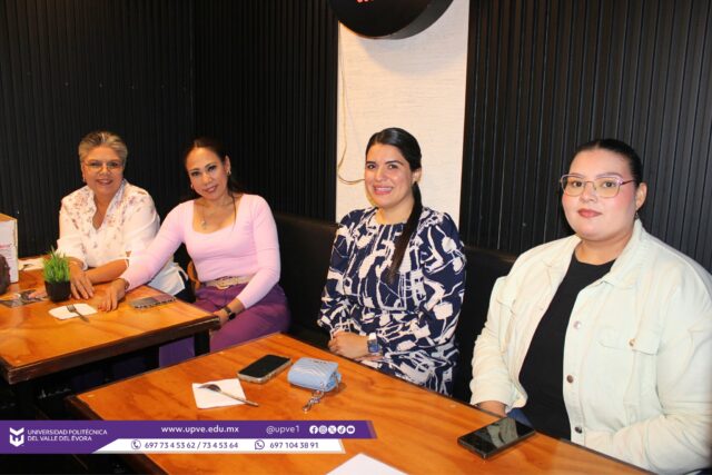 🌸 Convivencia por el Día Internacional de la Mujer 🌸

En el marco del Día Internacional de la Mujer, la Universidad Politécnica del Valle del Évora realizó una agradable comida de convivencia dedicada a su personal femenino, con el objetivo de visibilizar y concientizar sobre la lucha de las mujeres por la igualdad, el respeto y sus derechos.

Durante el encuentro, la rectora Dra. Imelda Zayas Barreras dirigió unas emotivas palabras en las que reconoció el valor, la dedicación y las aportaciones de cada una de las mujeres que forman parte de la comunidad universitaria, agradeciendo además su presencia en esta significativa actividad.

Las asistentes disfrutaron de un delicioso platillo en un ambiente de compañerismo, además de recibir bonitos obsequios como muestra de reconocimiento y aprecio.

#DíaInternacionalDeLaMujer
#8M
#SomosUPVE
#PorElDesarrolloYLaGrandeza
#SomosDelfinesUPVE