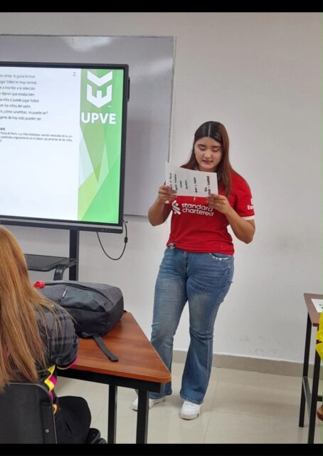 📚 La comunidad estudiantil de la UPVE se unió este 22 de mayo al “Maratón por la Lectura”, una jornada enfocada en la Paz, la Cultura y el Fútbol, promoviendo el gusto por la lectura y la sana convivencia.

#JóvenesTransformandoMéxico
#MaratónPorLaLectura
#SomosUPVE
#PorElDesarrolloYLaGrandeza
#SomosDelfinesUPVE