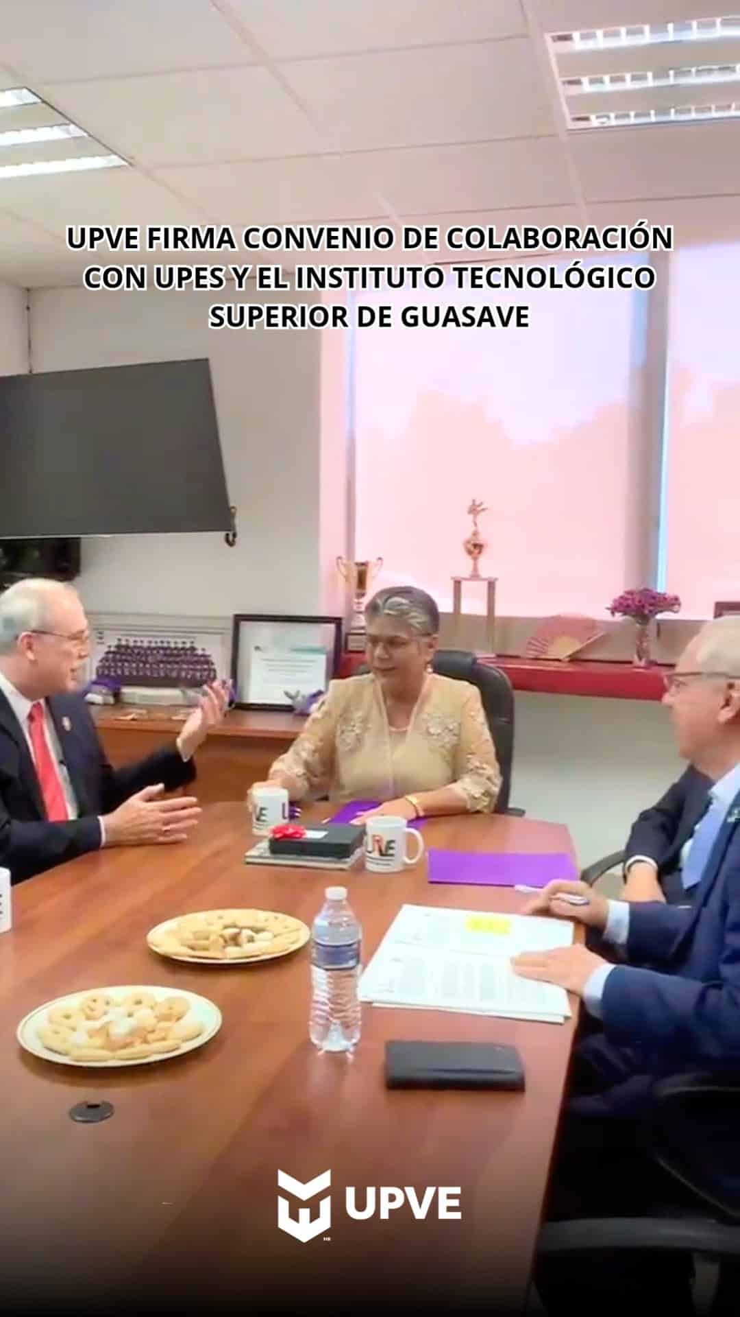 ¡La UPVE sigue construyendo el futuro! 🤝
En el marco de nuestro 15° Aniversario, celebramos la firma de importantes convenios de colaboración con el ITSG y la UPES.
Estas alianzas permitirán impulsar:
✅ Investigación y desarrollo tecnológico
✅ Formación académica y especialización
✅ Intercambio de conocimientos y asesoría
✅ Proyectos culturales y multidisciplinarios
Con estas acciones, la UPVE fortalece la colaboración entre instituciones y abre nuevas oportunidades para estudiantes, docentes e investigadores.
💜 15 años de historia… y seguimos construyendo el futuro.
#ITSG
#UPES
#15AniversarioUPVE
#SomosUPVE
#PorElDesarrolloYLaGrandeza
#SomosDelfinesUPVE